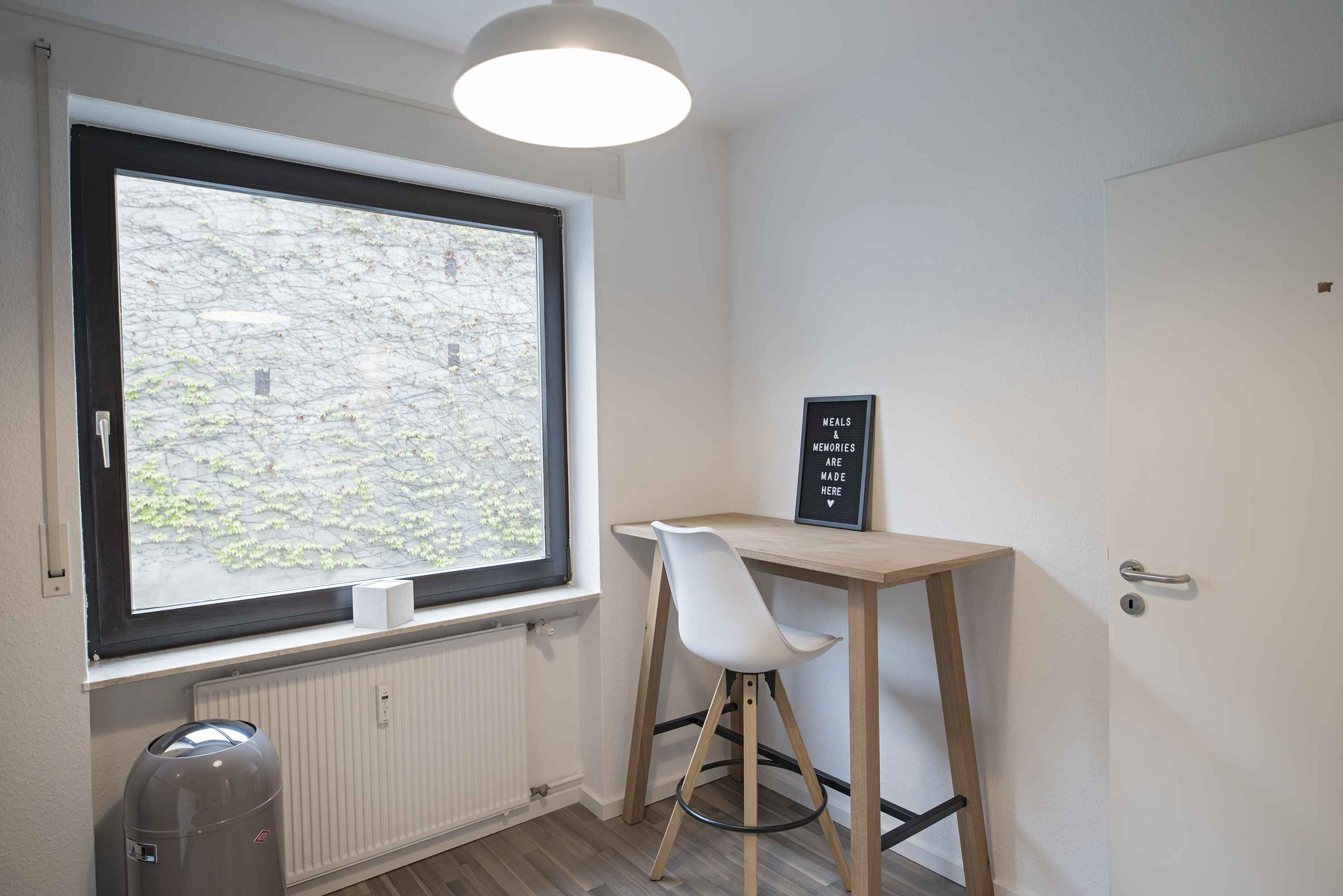 Picture of unit DE-04-042-001-02HF