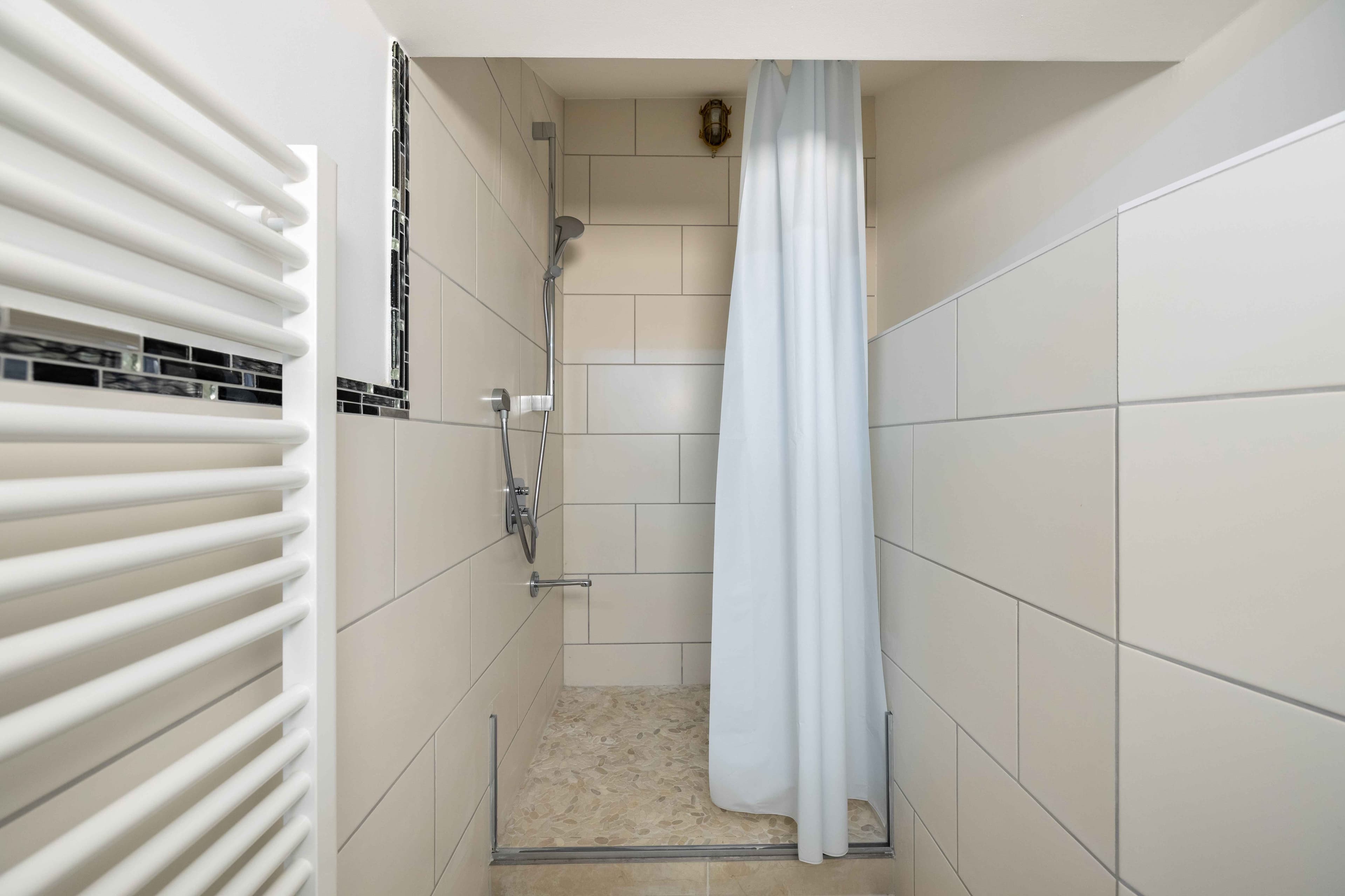 Picture of unit DE-02-004-006-01HF