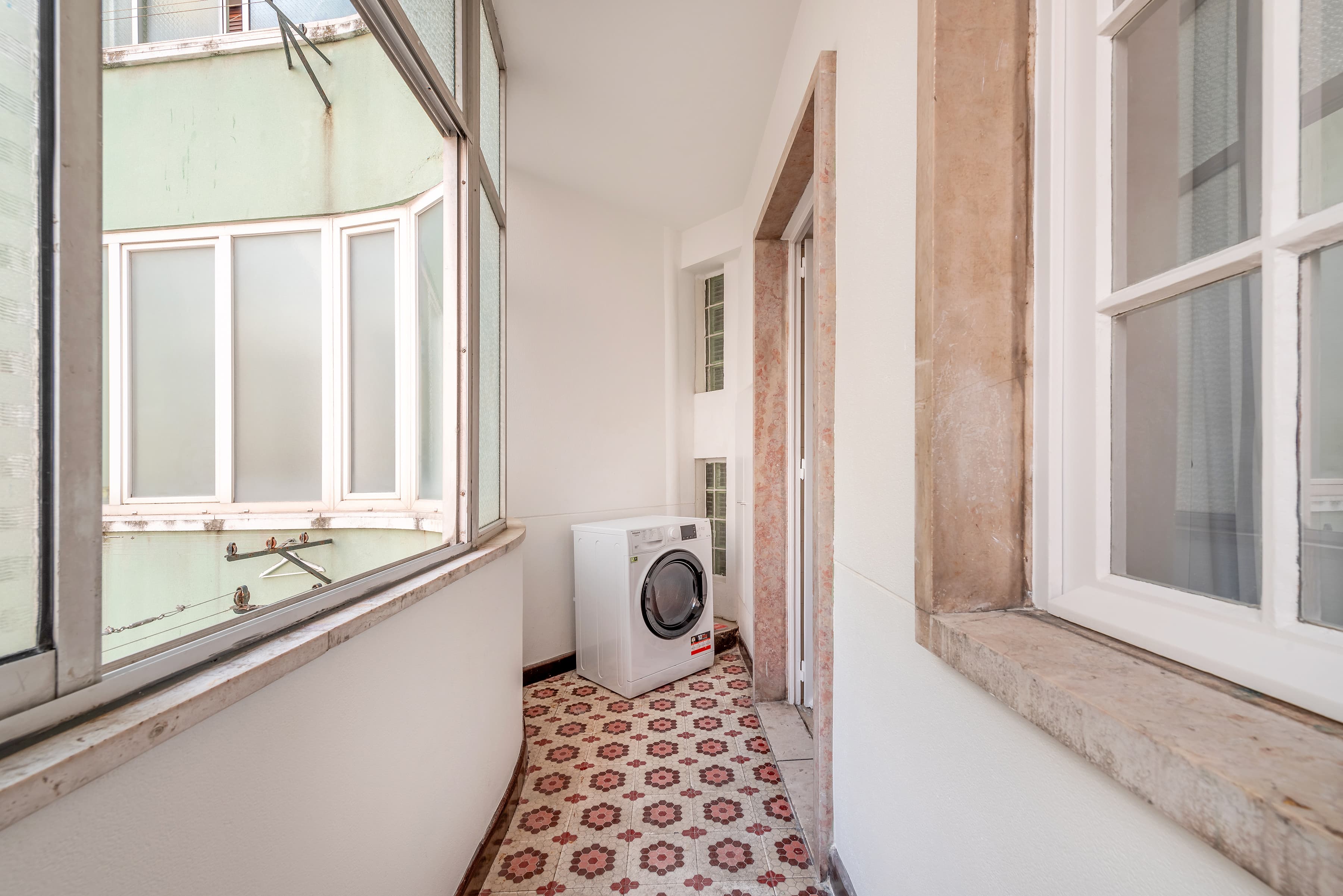 Picture of unit PT-17-003-002-02H