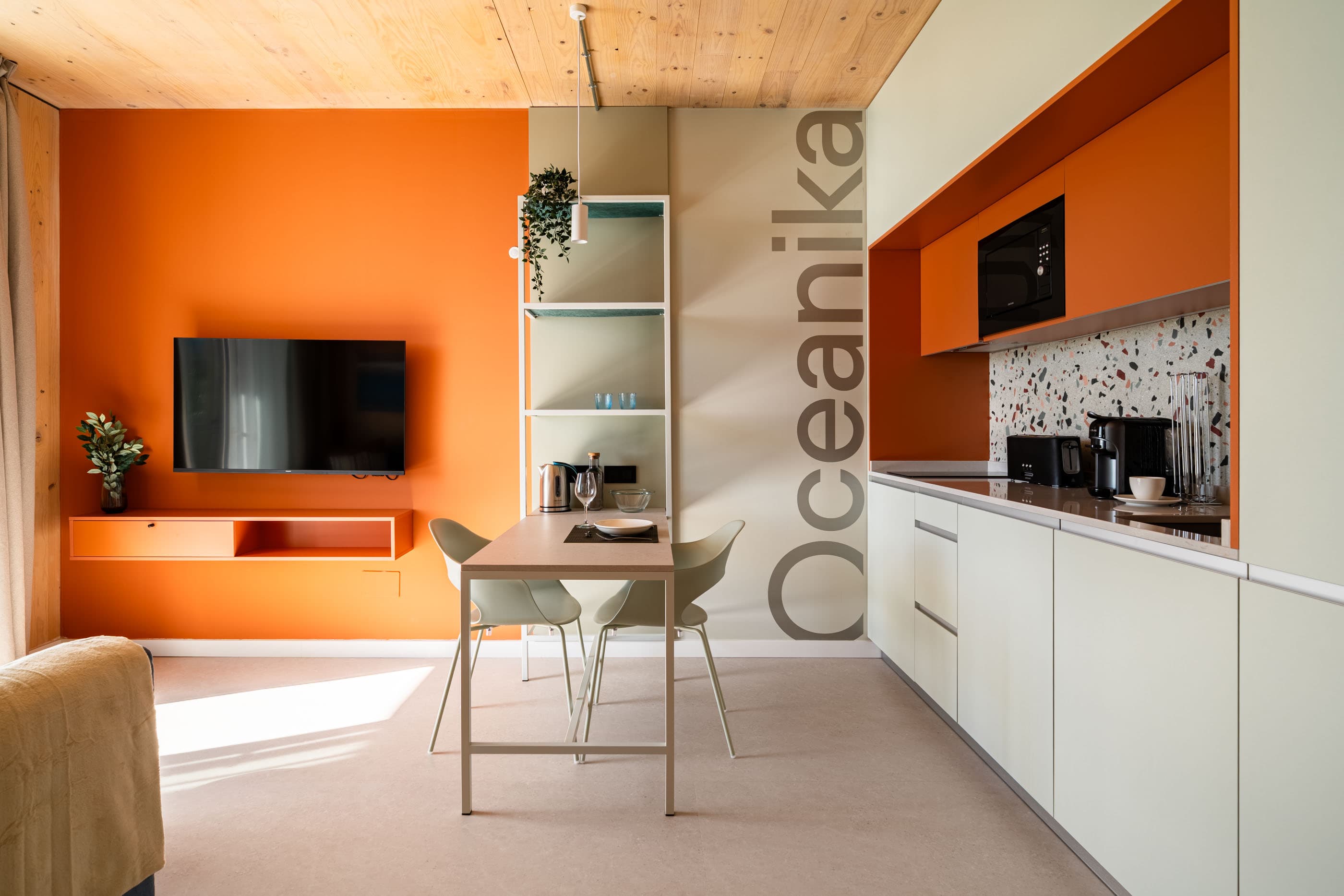 Picture of unit ES-14-001-013-001